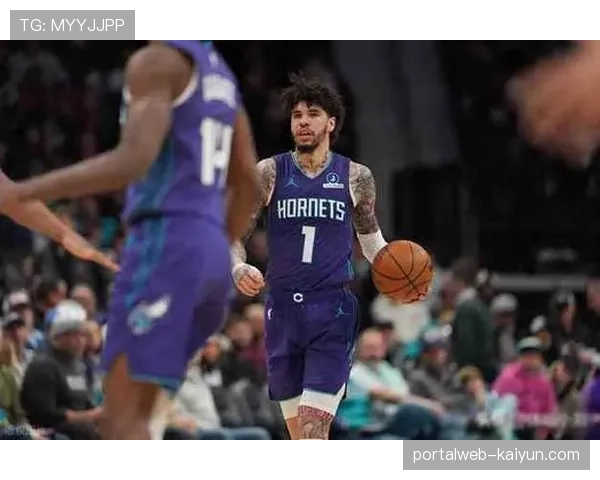 克尼佩尔20分黄蜂锋线防守核心 鲍尔18分7篮板4助攻后场组织表现