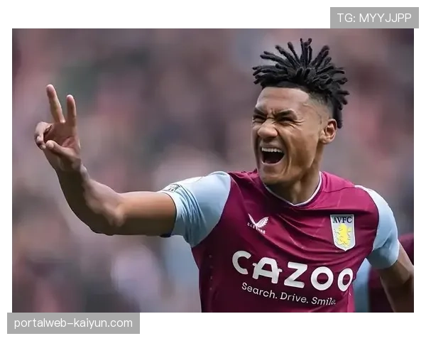 奥利·沃特金斯8球数据稳定，维拉锋线终结效率保持欧冠区水准